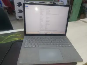 ল্যাপটপ ৮জিবি ইন্টেল কোর আই৫ এসএসডি ৫১২জিবি
