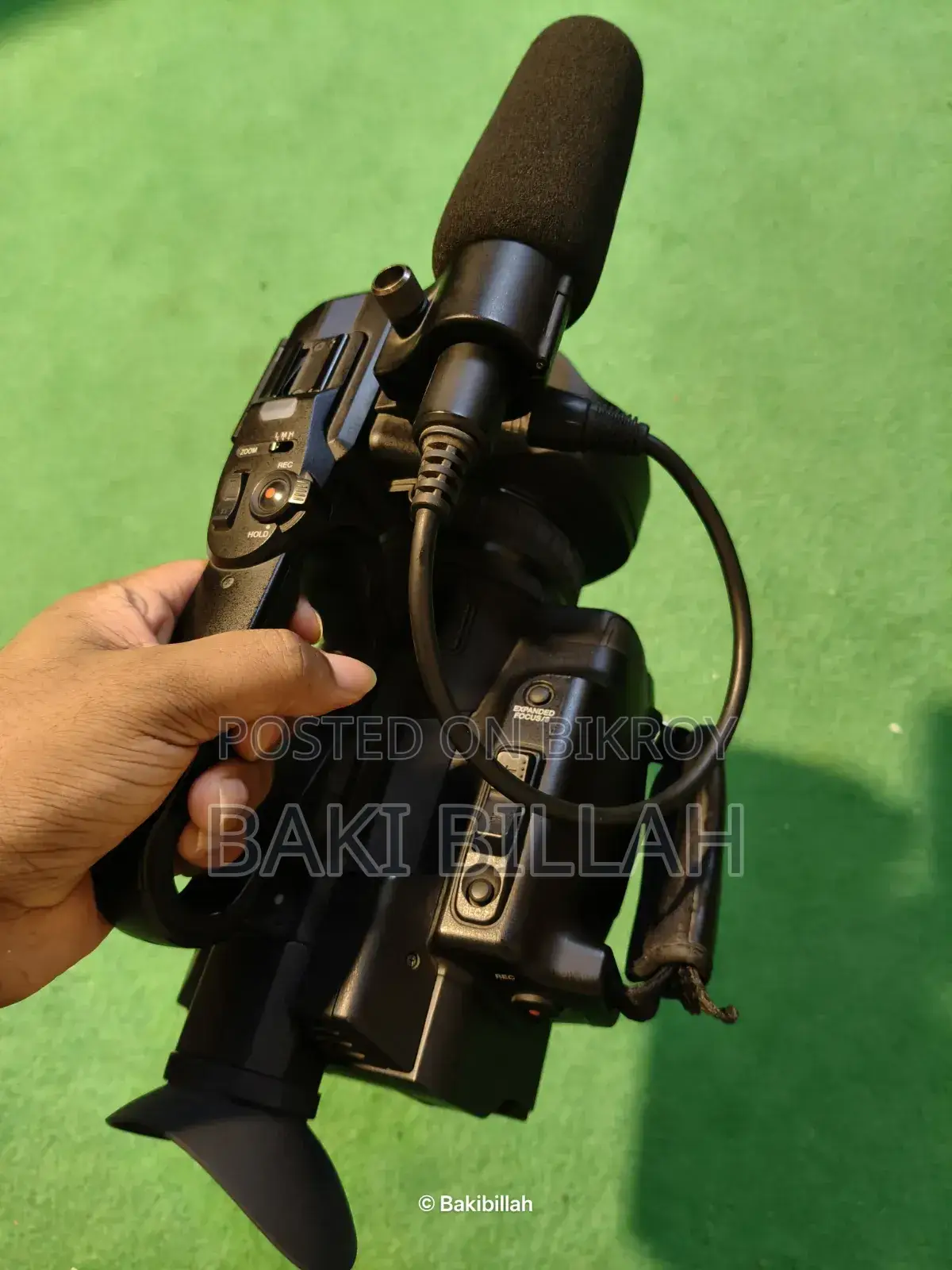 JVC Gy-Hm170u Professional Camcorder