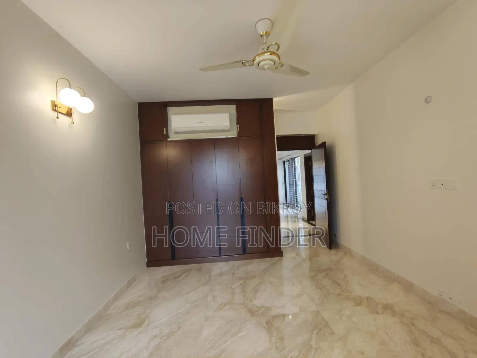 4-bedroom Apartment in Gulshan for Rent