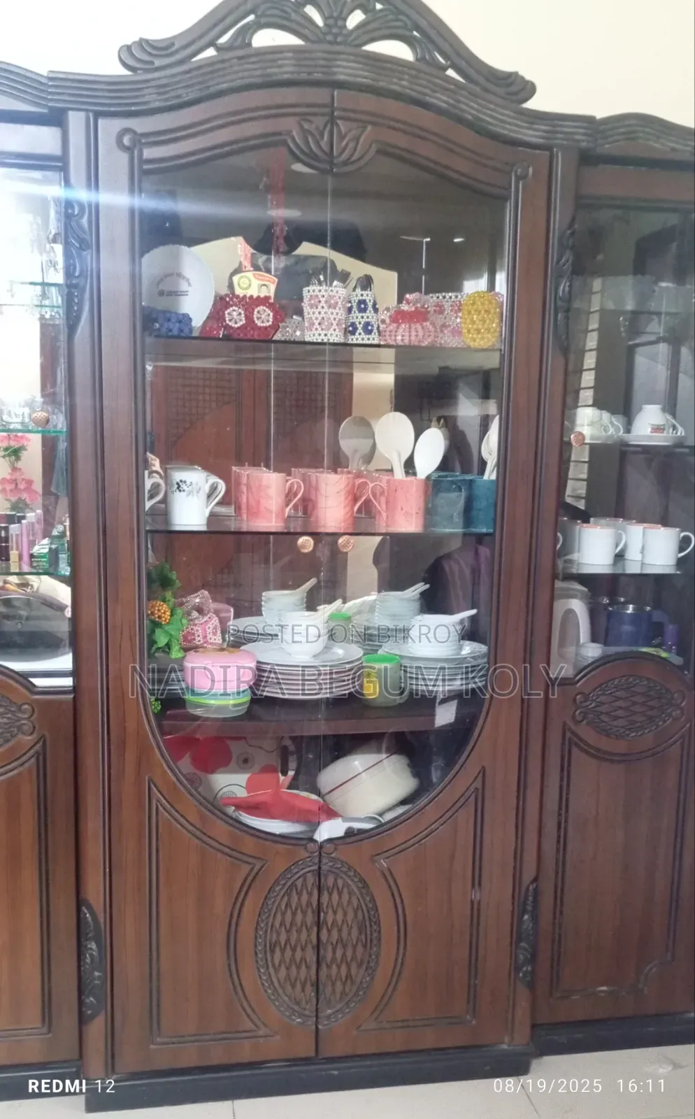Showcase sell