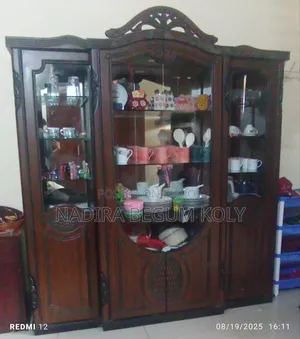 Showcase sell