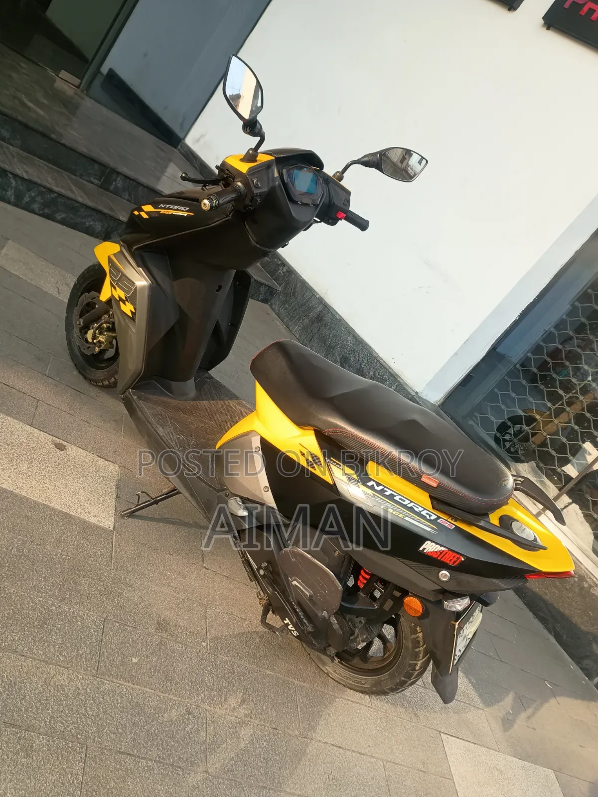 টিভিএস এনটর্ক ১২৫ ২০২২ হলুদ