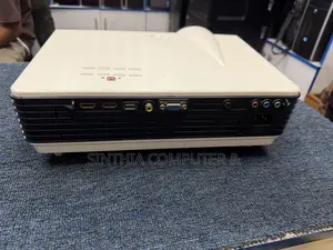 Projector 3000 Lumens Full Fresh Running Condition