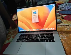 Laptop Apple MacBook Pro 2017 16GB Intel Core I7 SSD 512GB