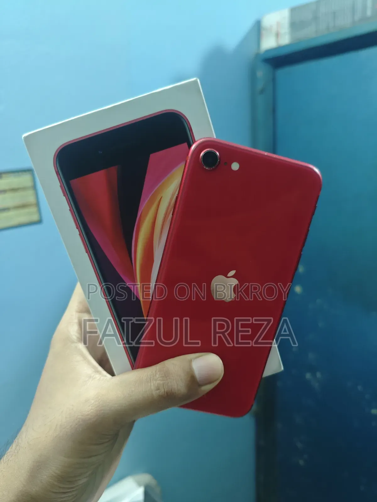 Apple iPhone SE (2020) 64 GB Red