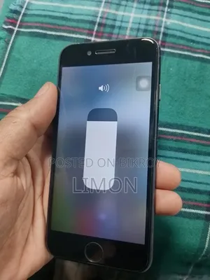 অ্যাপল আইফোন ৭ ৩২ জিবি ব্ল্যাক