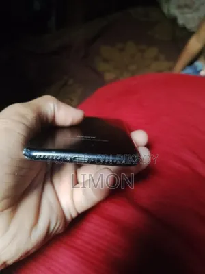 অ্যাপল আইফোন ৭ ৩২ জিবি ব্ল্যাক