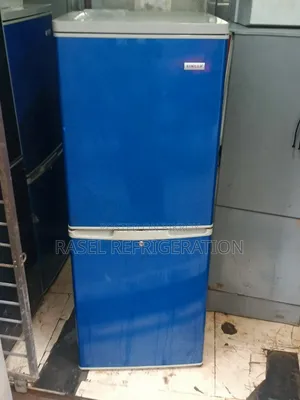 ১৪ সিএফটি রানিং সিঙ্গার ফ্রিজ বিক্রি করা হবে।