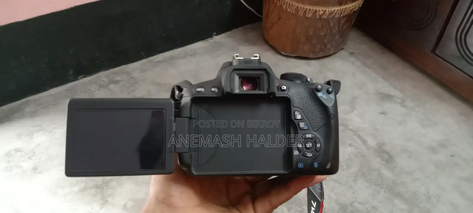 ক্যানন ডিএসএলআর ক্যামেরা ৭০০ডি টাচ ই-স্কিন