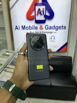 iQOO Z10 128 GB Black