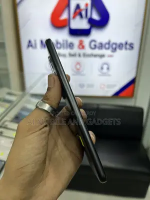 iQOO Z10 128 GB Black