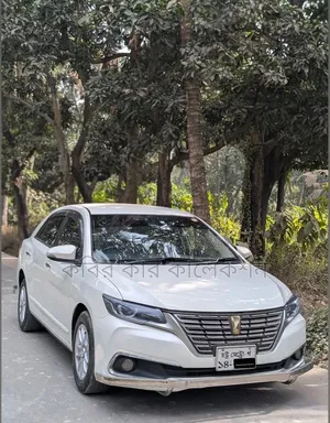 টয়োটা প্রিমিও ২০১৮ সাদা