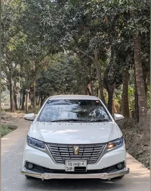 টয়োটা প্রিমিও ২০১৮ সাদা