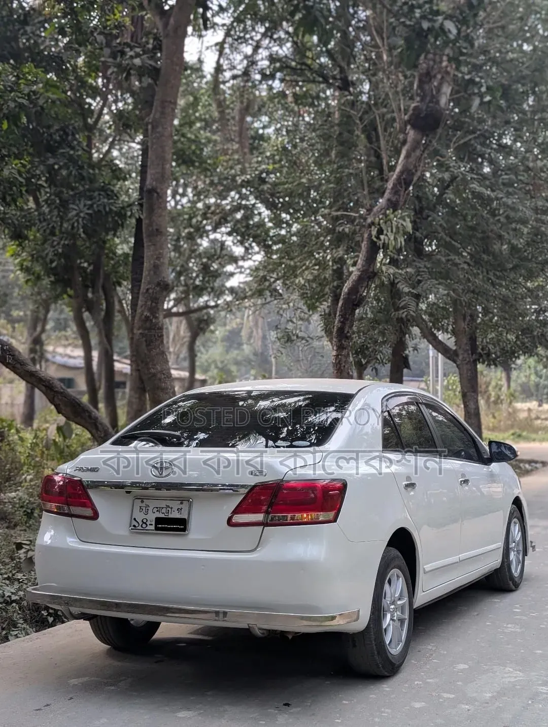 টয়োটা প্রিমিও ২০১৮ সাদা