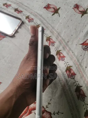 অ্যাপল আইফোন ৬এস ৬৪ জিবি সিলভার