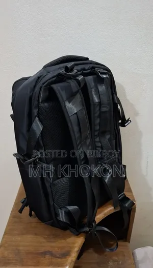 Backpack কা‌ধের ব‌্যাগ