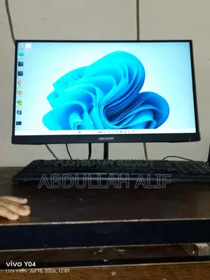 Desktop Computer ASUS A4110 16GB Intel Core I5 SSD 320GB