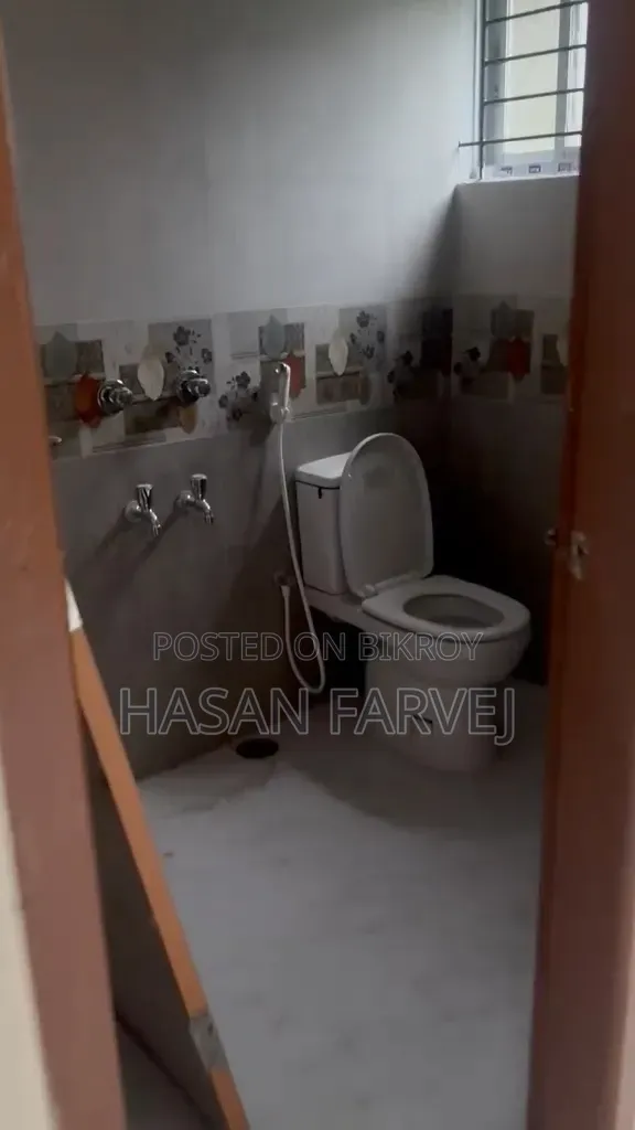 ১৩৭২sqfএকটি রেডি ফ্ল্যাট বিক্রি হবে, ফিউচার টাউন, ৪০ ফিট, মোহাম্মদপুরে
