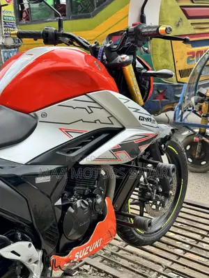Suzuki Gixxer SF FI 2024 Silver