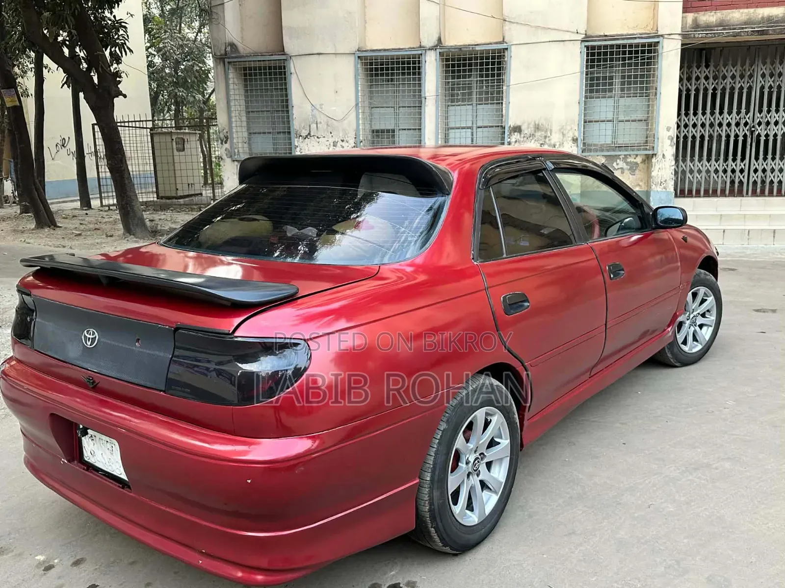 Toyota Carina 1995 Red