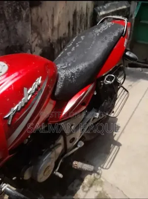 Bajaj Pulsar 150 2012 Red