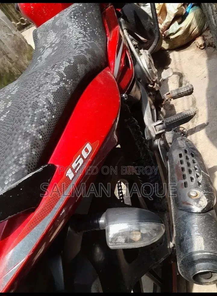 Bajaj Pulsar 150 2012 Red