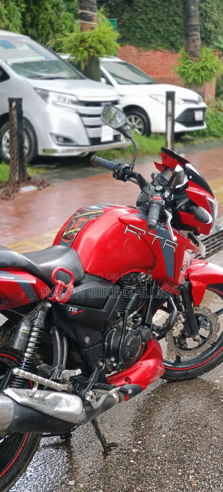 TVS 2018 Red