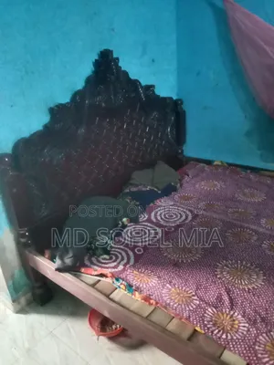 মালসিয়ান বোর্ডের খাট ৫ফুট বাই ৭ফুট