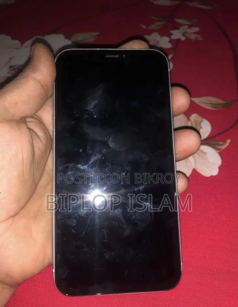 Apple iPhone XR 64 GB White