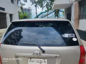 টয়োটা করোলা ফিল্ডার ২০০৩ পার্ল