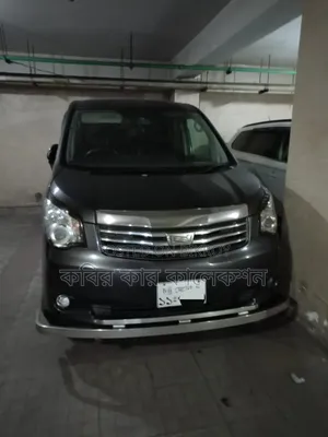 Toyota Noah 2012 Black