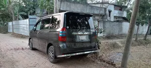 Toyota Noah 2012 Black