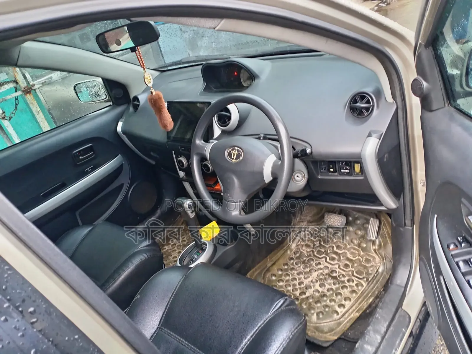 Toyota IST 2004 Silver