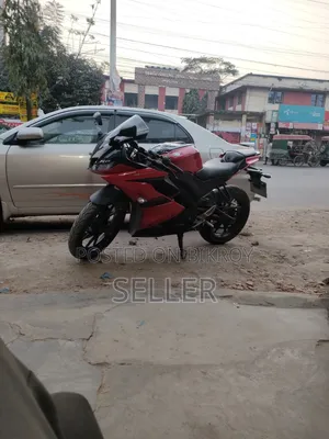 Yamaha R15 V3 ২০২১ রেড