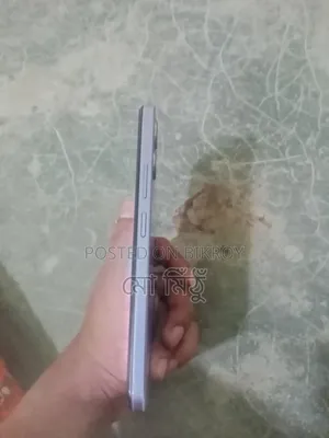 Vivo Y17 128 GB