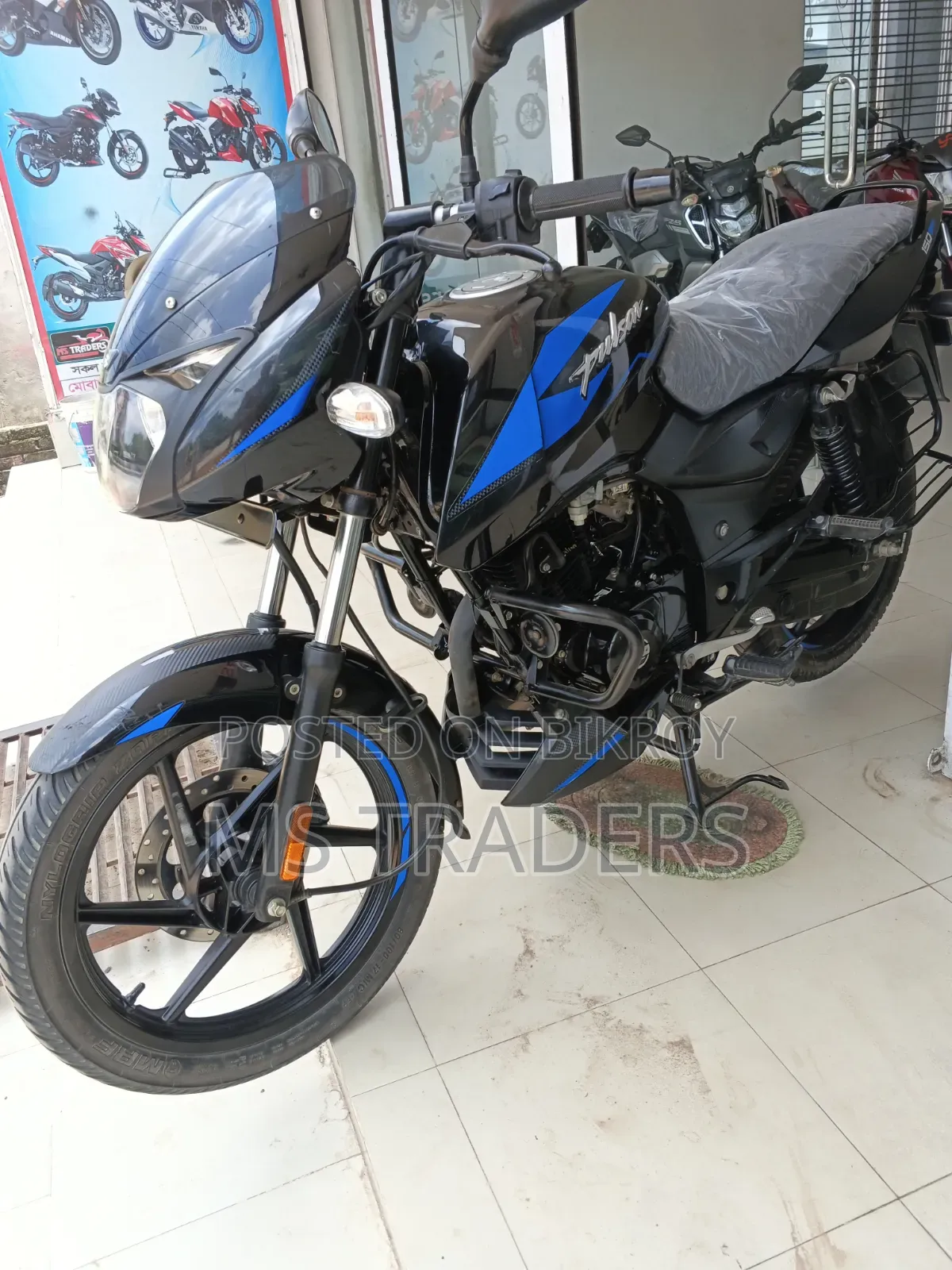 Bajaj Pulsar 150 2025 Black