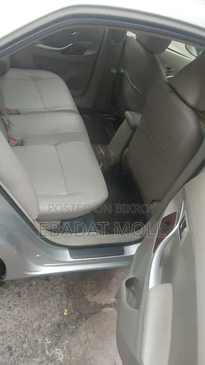 Toyota Premio 2012 Silver