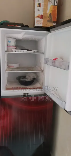 Top Mount Refrigerator | 252 L | Red