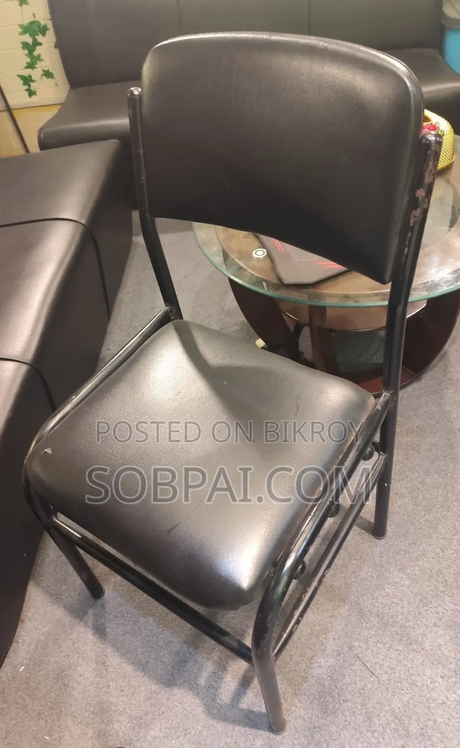 Sturdy Metal Frame Visitor Chair
