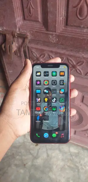 Apple iPhone XR 64 GB Red