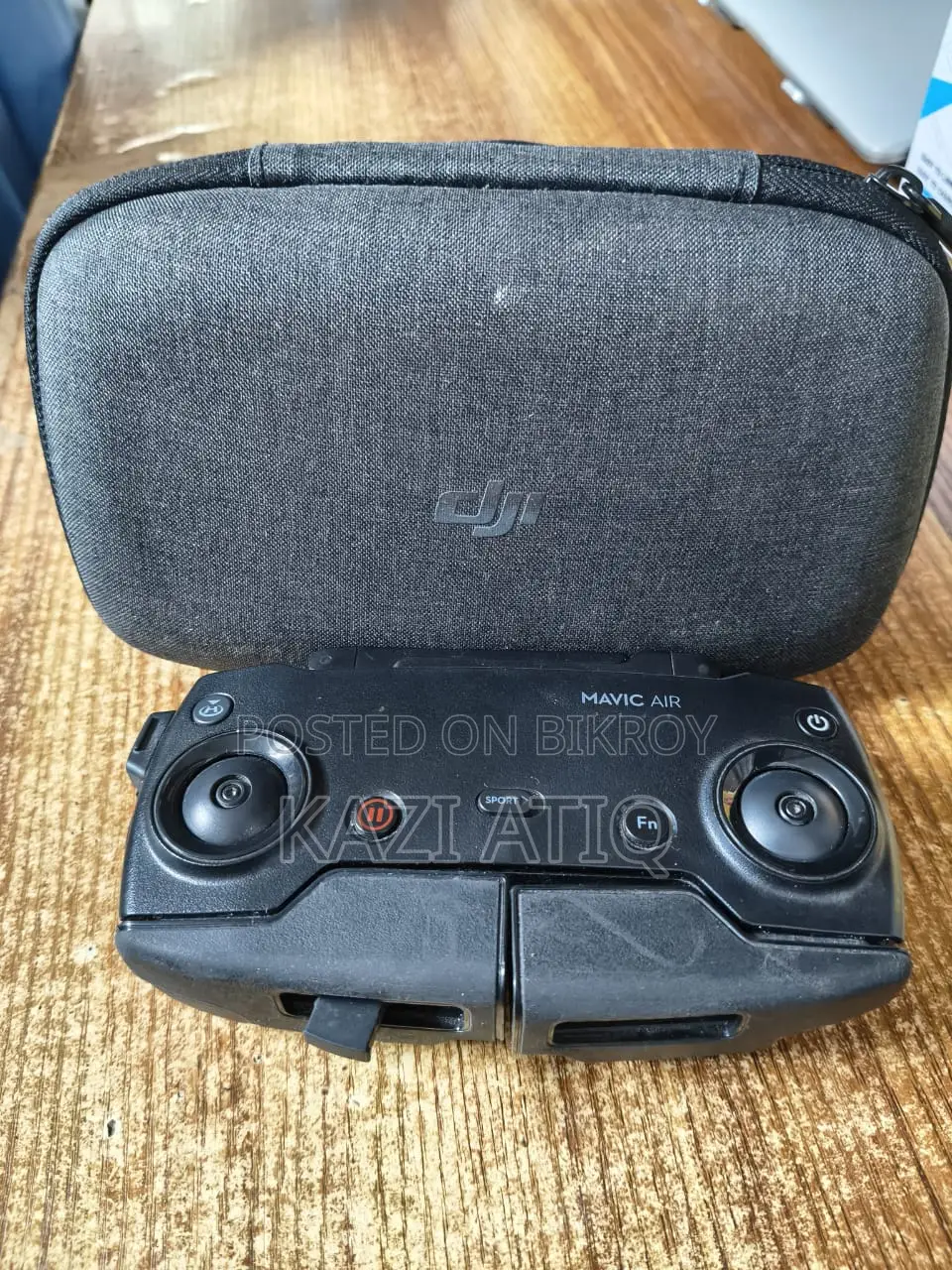 DJI Mavic Air 1 Drone With Remote (Battery Damaged )
