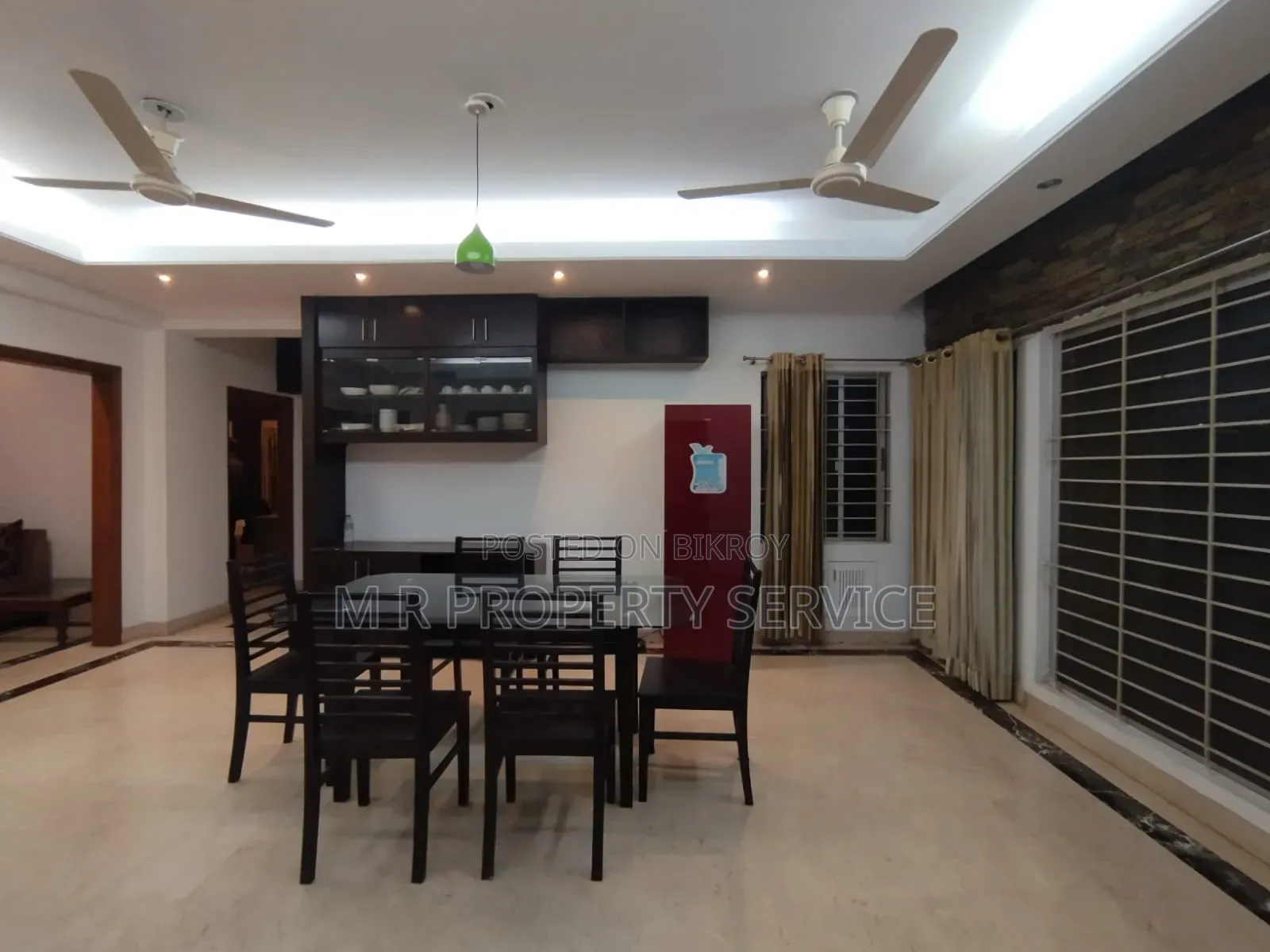 গুলশানে ভাড়ার জন্য ফার্নিশড ৩ বেডরুমের অ্যাপার্টমেন্ট