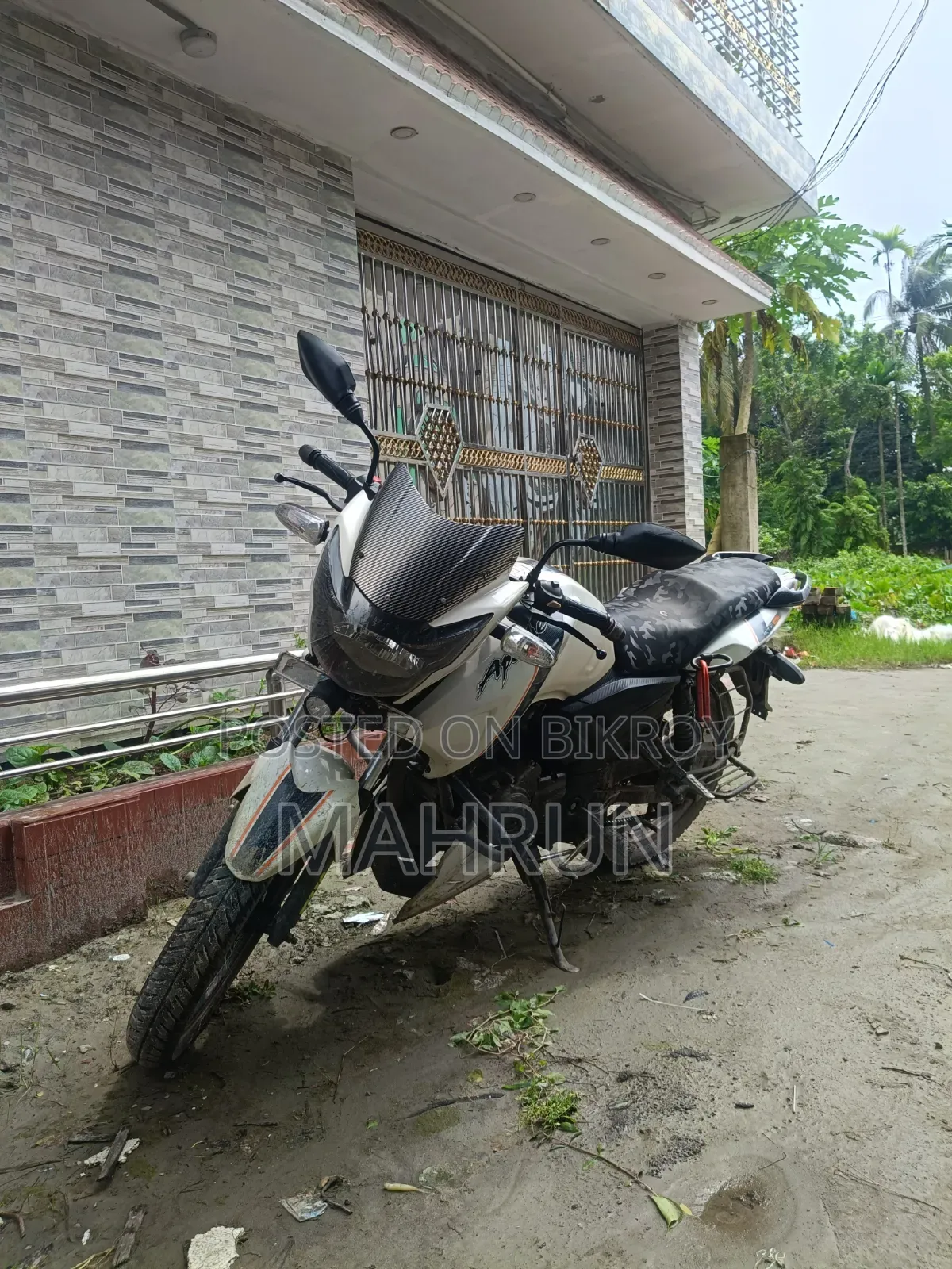 টিভিএস অ্যাপাচি আরটিআর ১৬০ ২ভি ২০২২ হোয়াইট