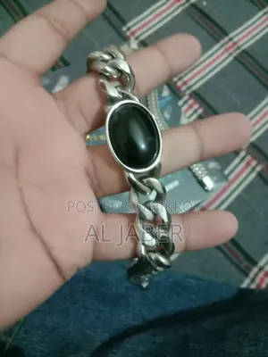 ব্রেসলেট সেল