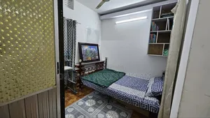 রুম ভাড়া ফার্নিশড এসি নন-এসি