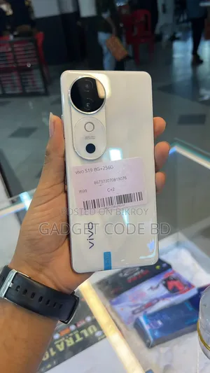ভিভো এস১৭ ২৫৬ জিবি