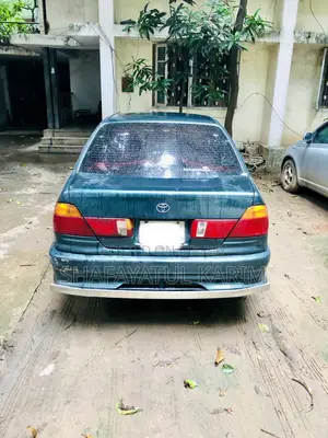 Toyota Sprinter 1995 Green