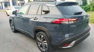 Toyota Corolla Cross 2025 Gray