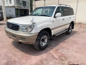New Toyota Land Cruiser 79 Series 2002 Off White