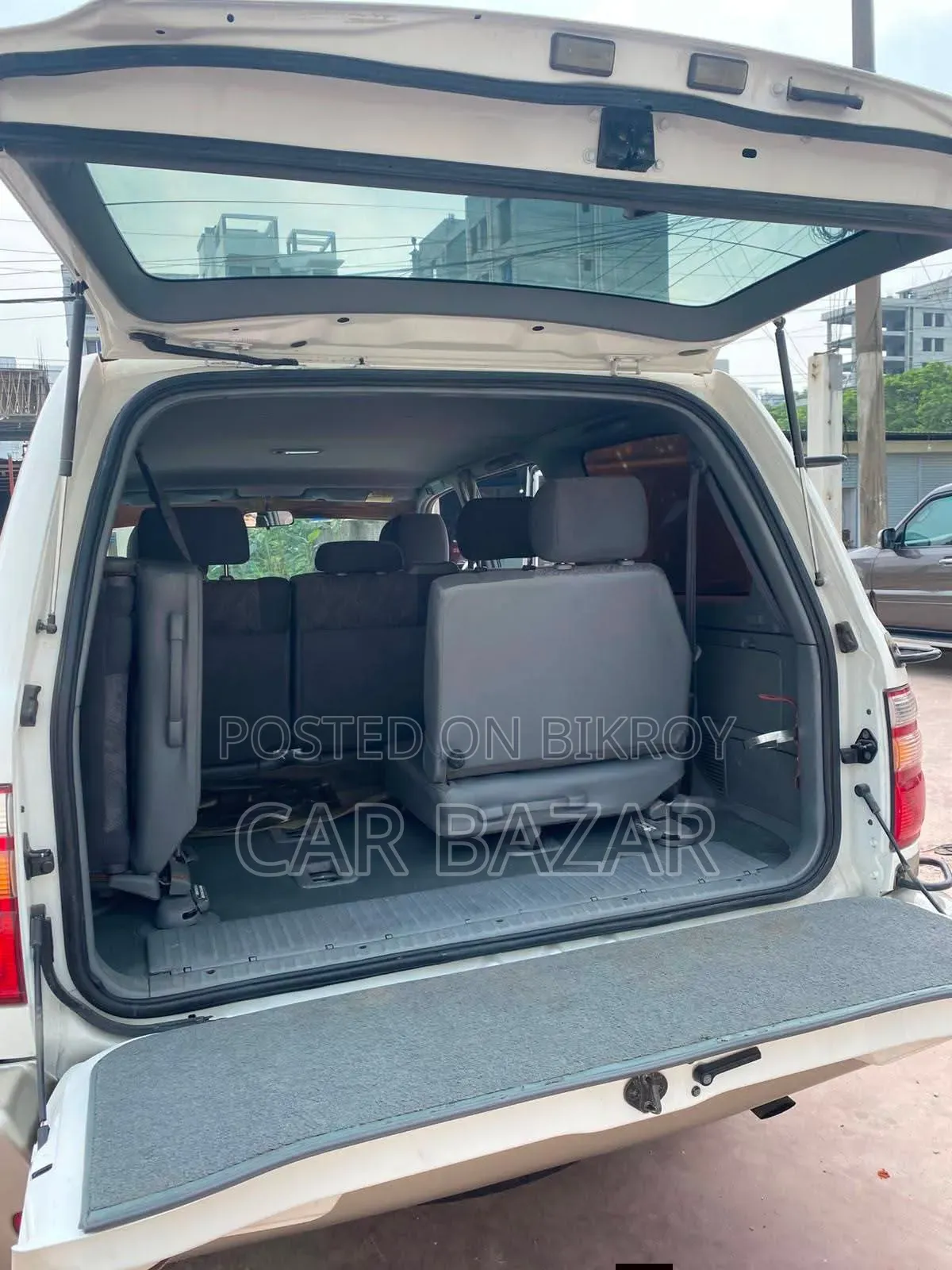 New Toyota Land Cruiser 79 Series 2002 Off White